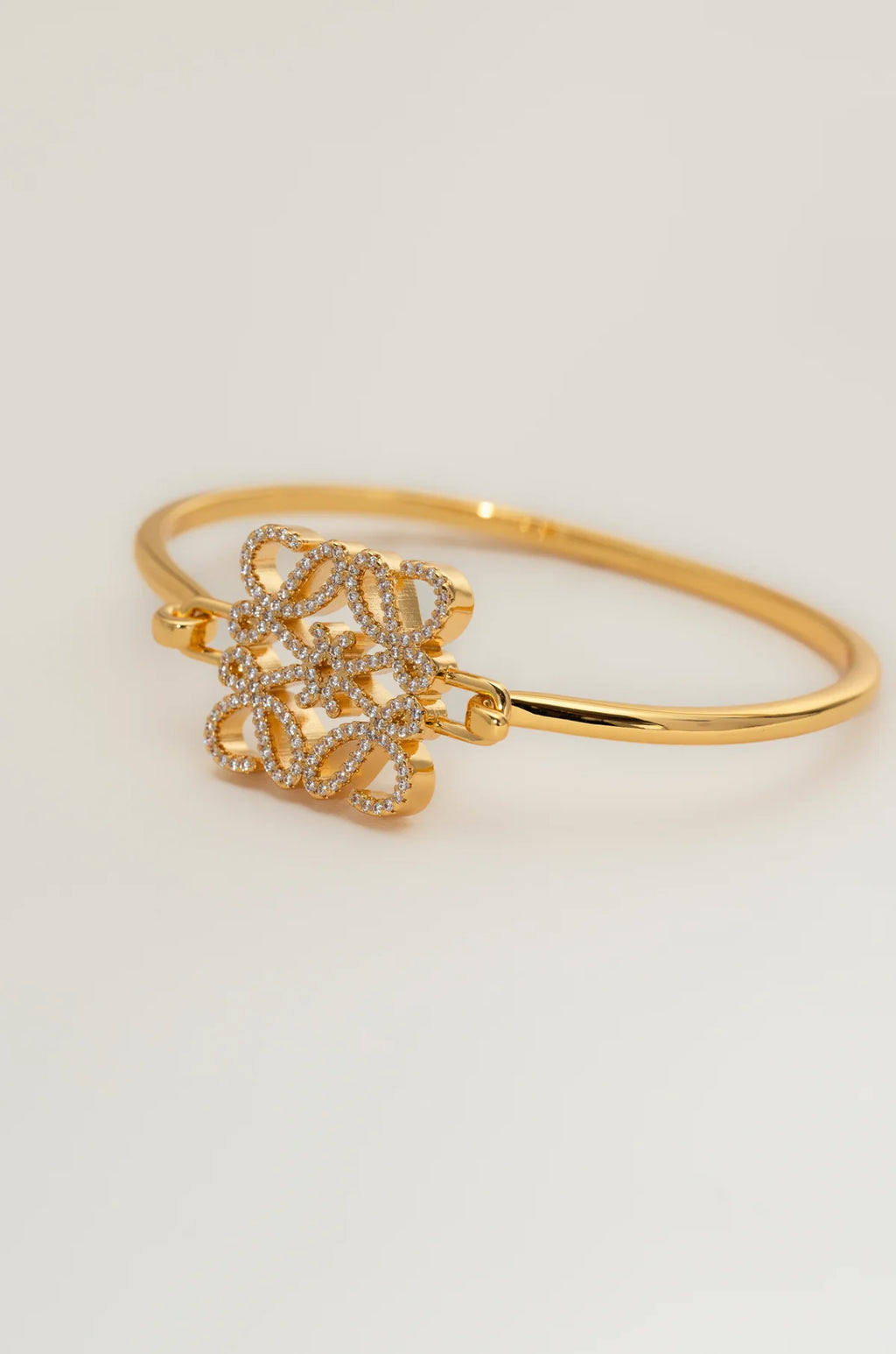 Bracelet à paillettes dorées