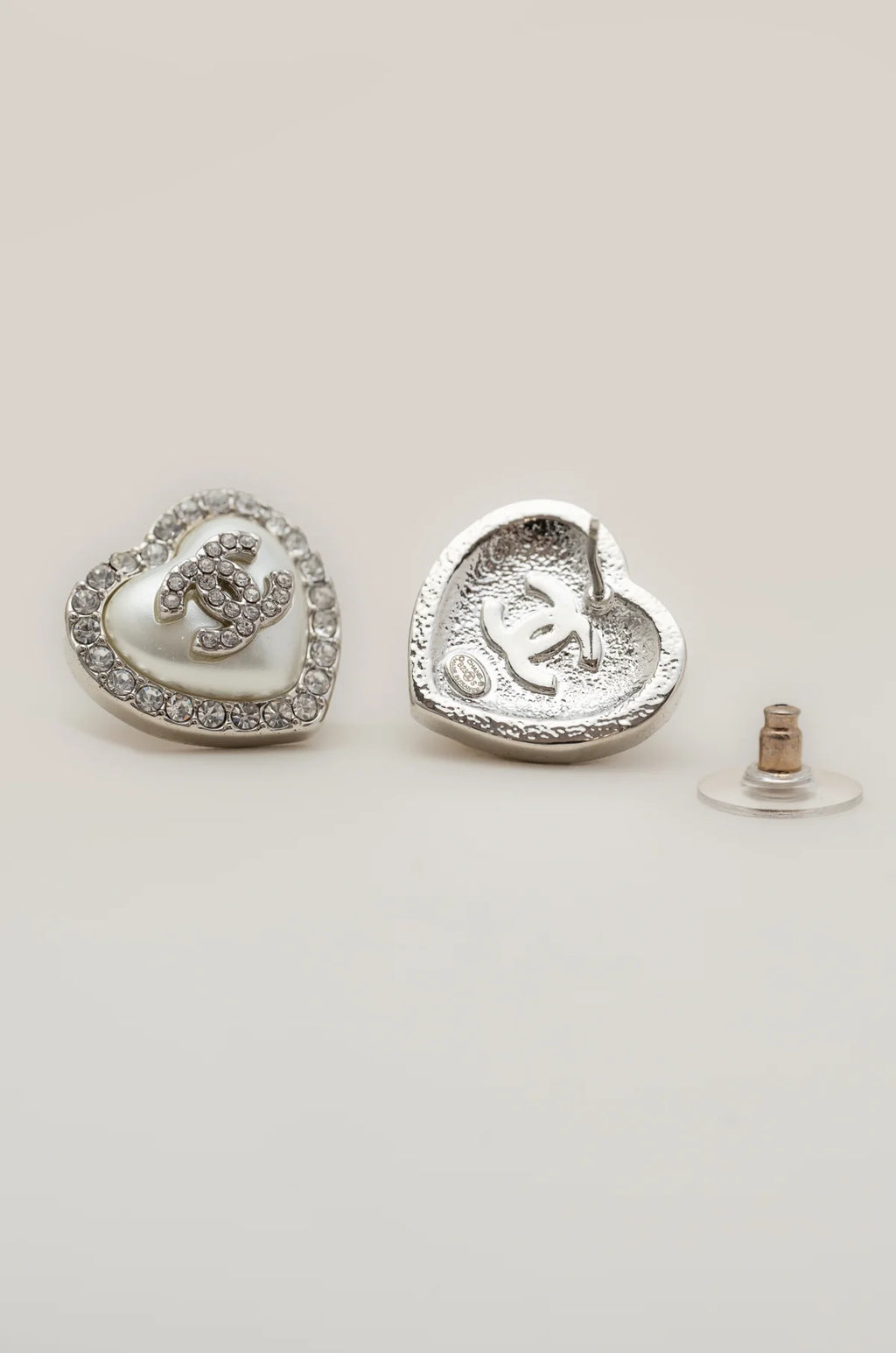 Clous d'oreilles en forme de petit cœur