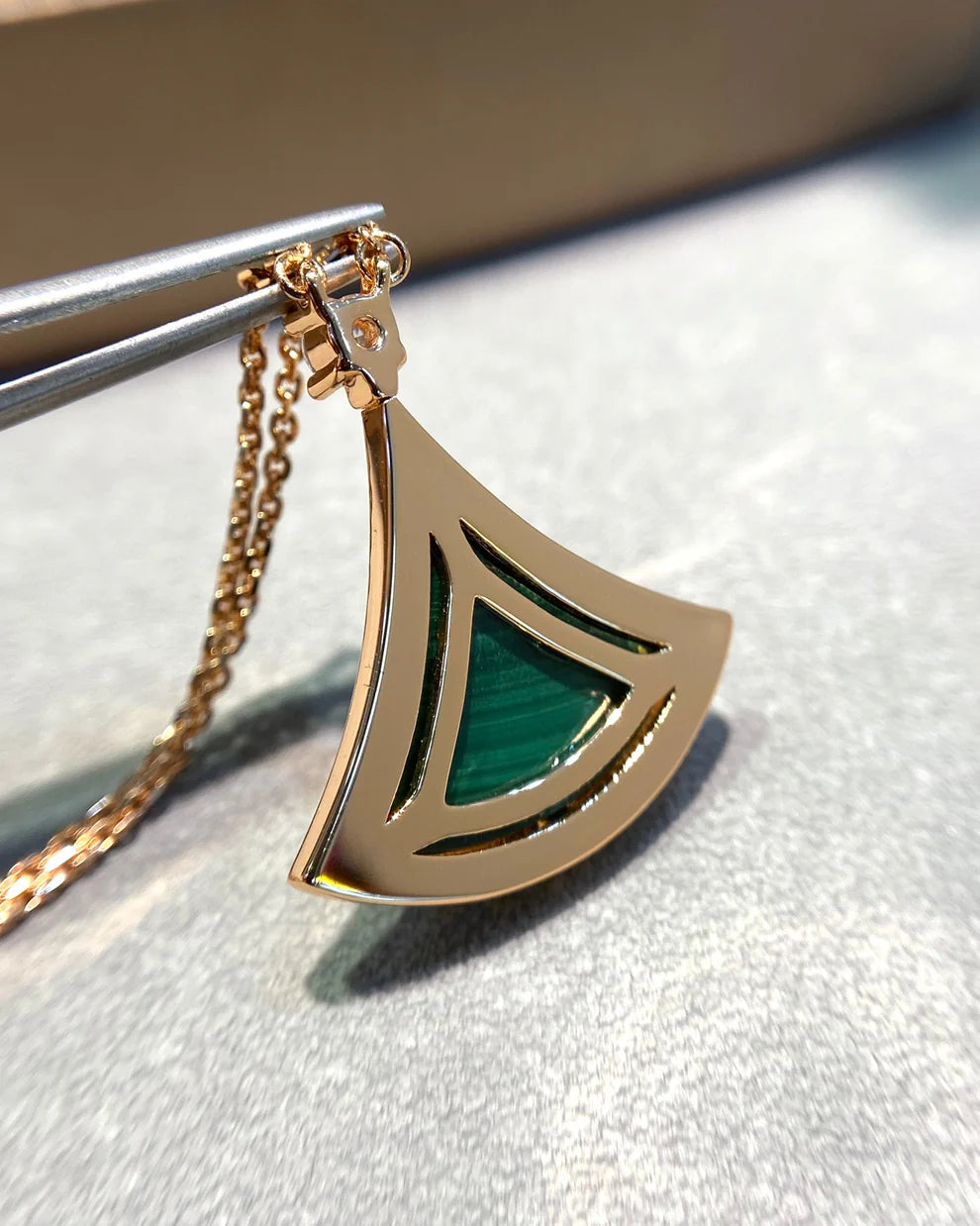 Elysian Necklace – Malachite & Diamond Pavé, 14k Gold-Plated Silver