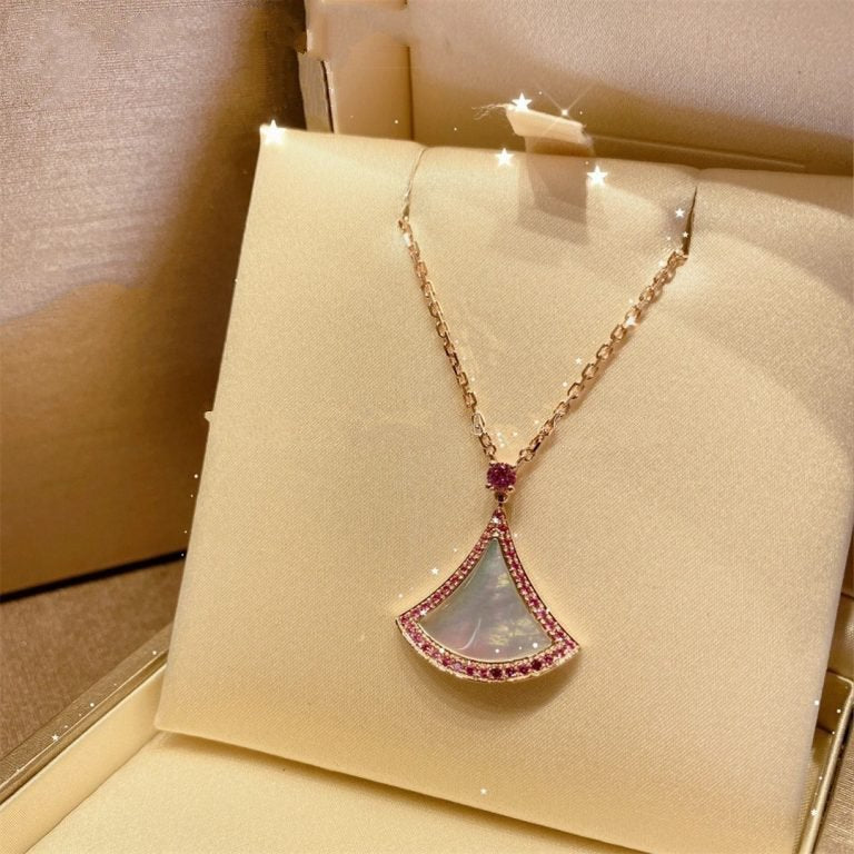 Pendentif Harmony – Nacre et diamants, finition argent plaqué or 14 carats
