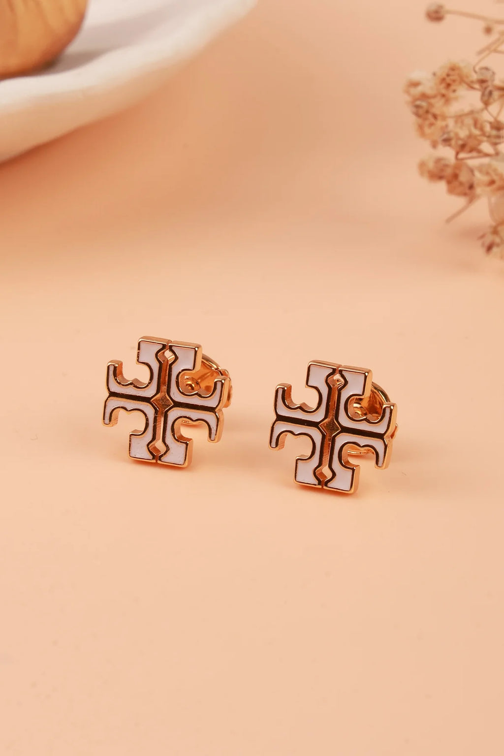 Monochrome White Glam Tori Bunch Studs