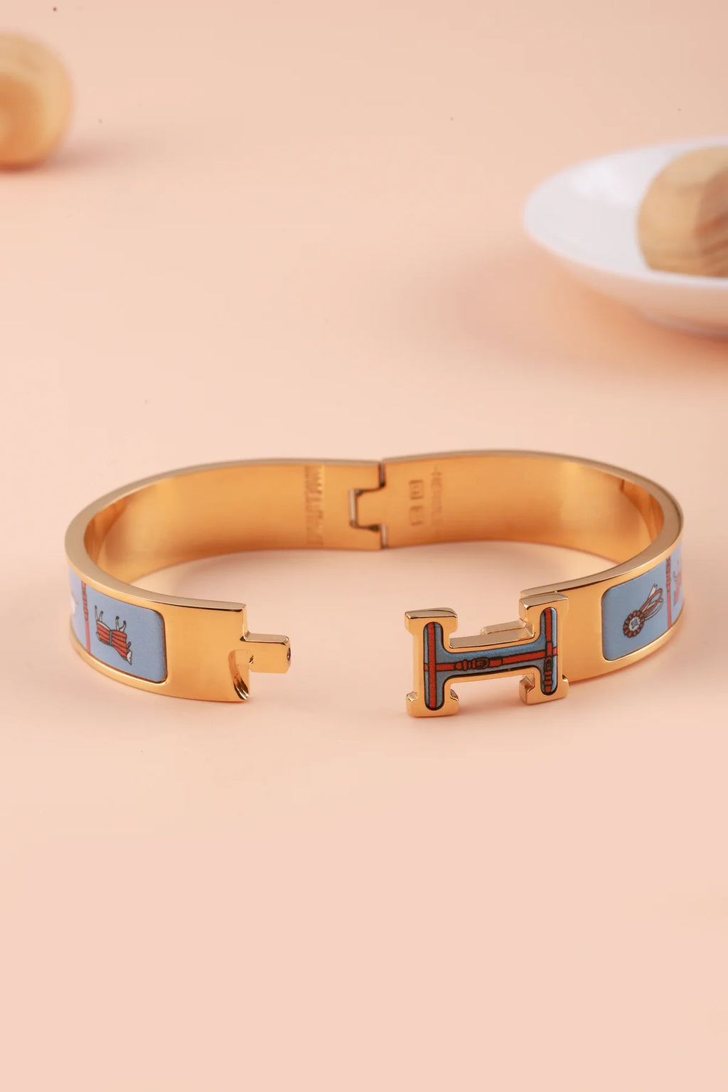 Light Blue Royal Maze Hermie Bracelet