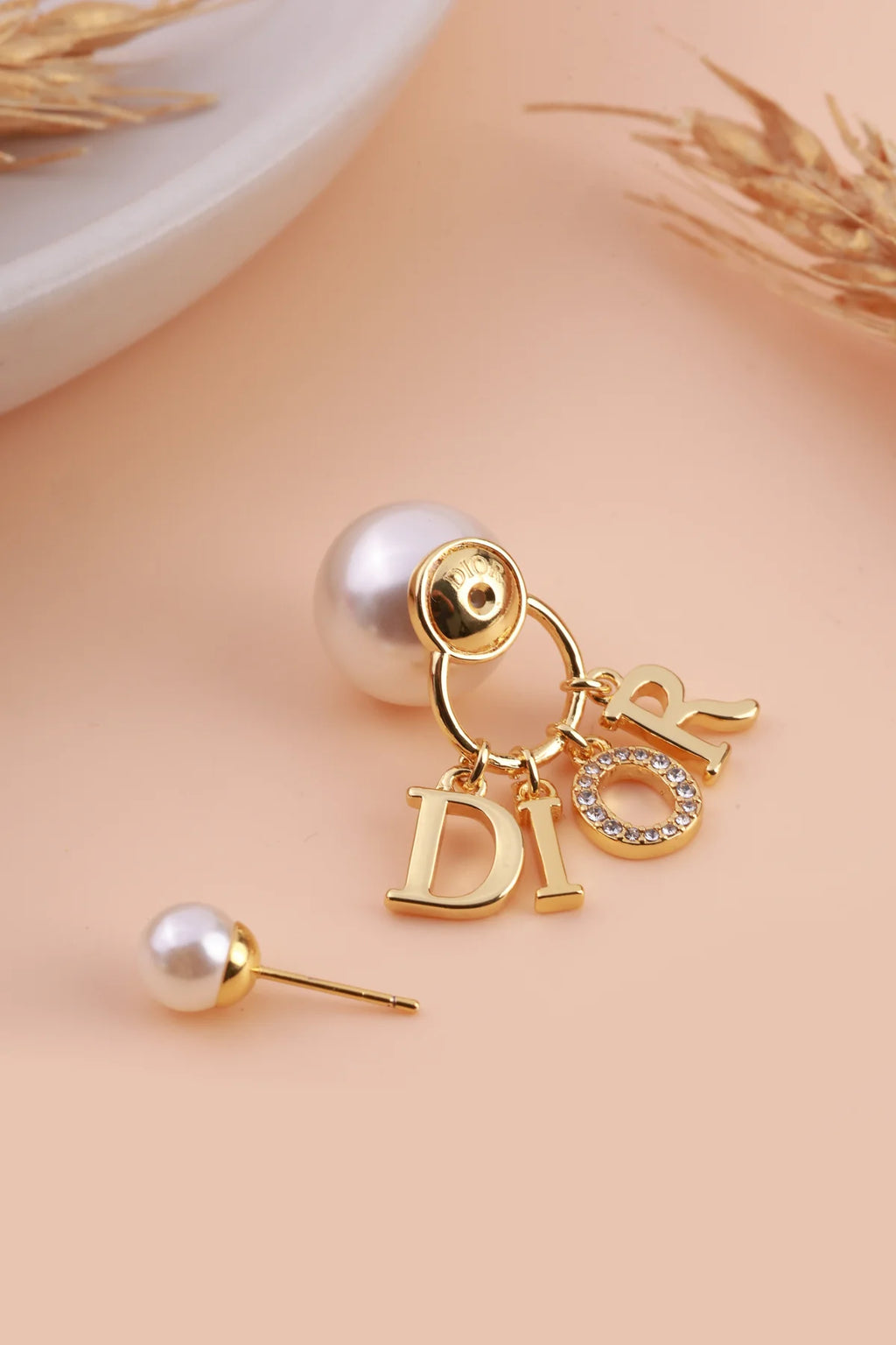 Elara Golden Diot Earrings