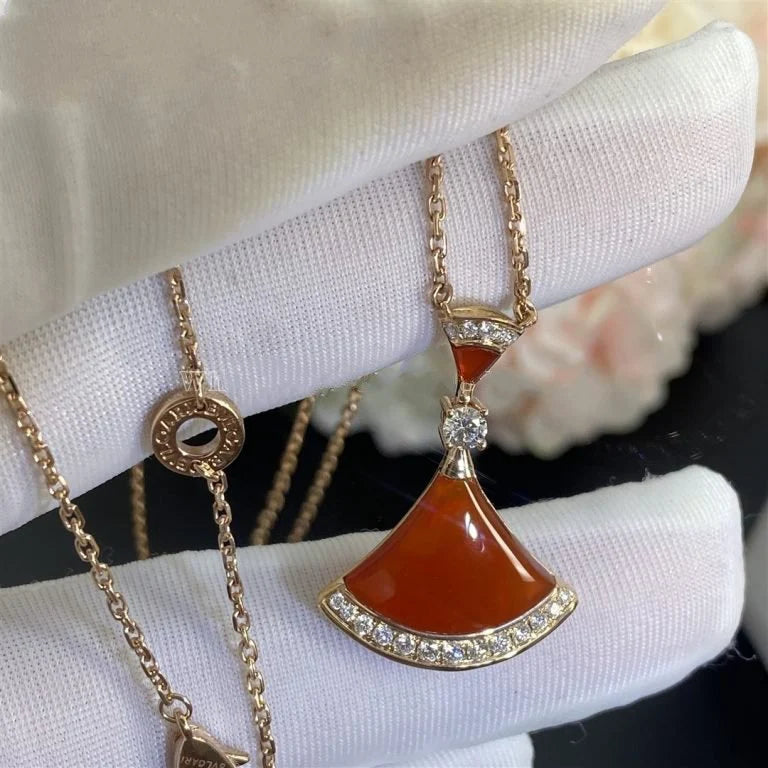 Pendentif Ember – Cornaline et diamants, alliage plaqué or 14 carats