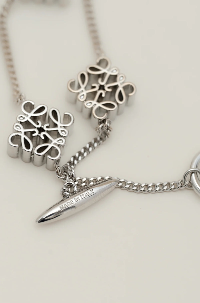 Sleek Silver Clasp Bracelet
