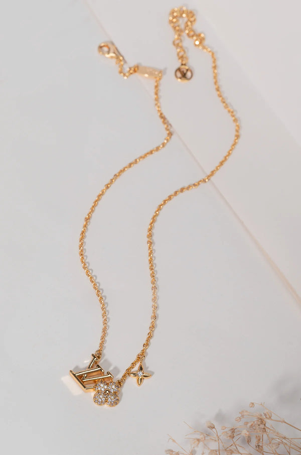 Collier Elvy à breloque aviaire