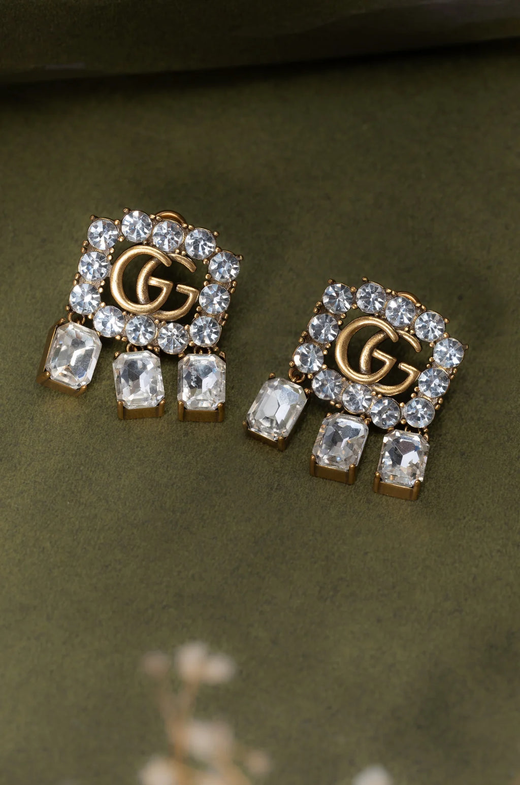 Symbolic Lustre Studs