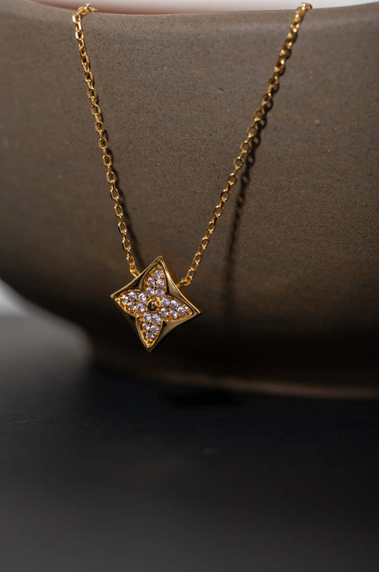 Collier Lavish Elvy