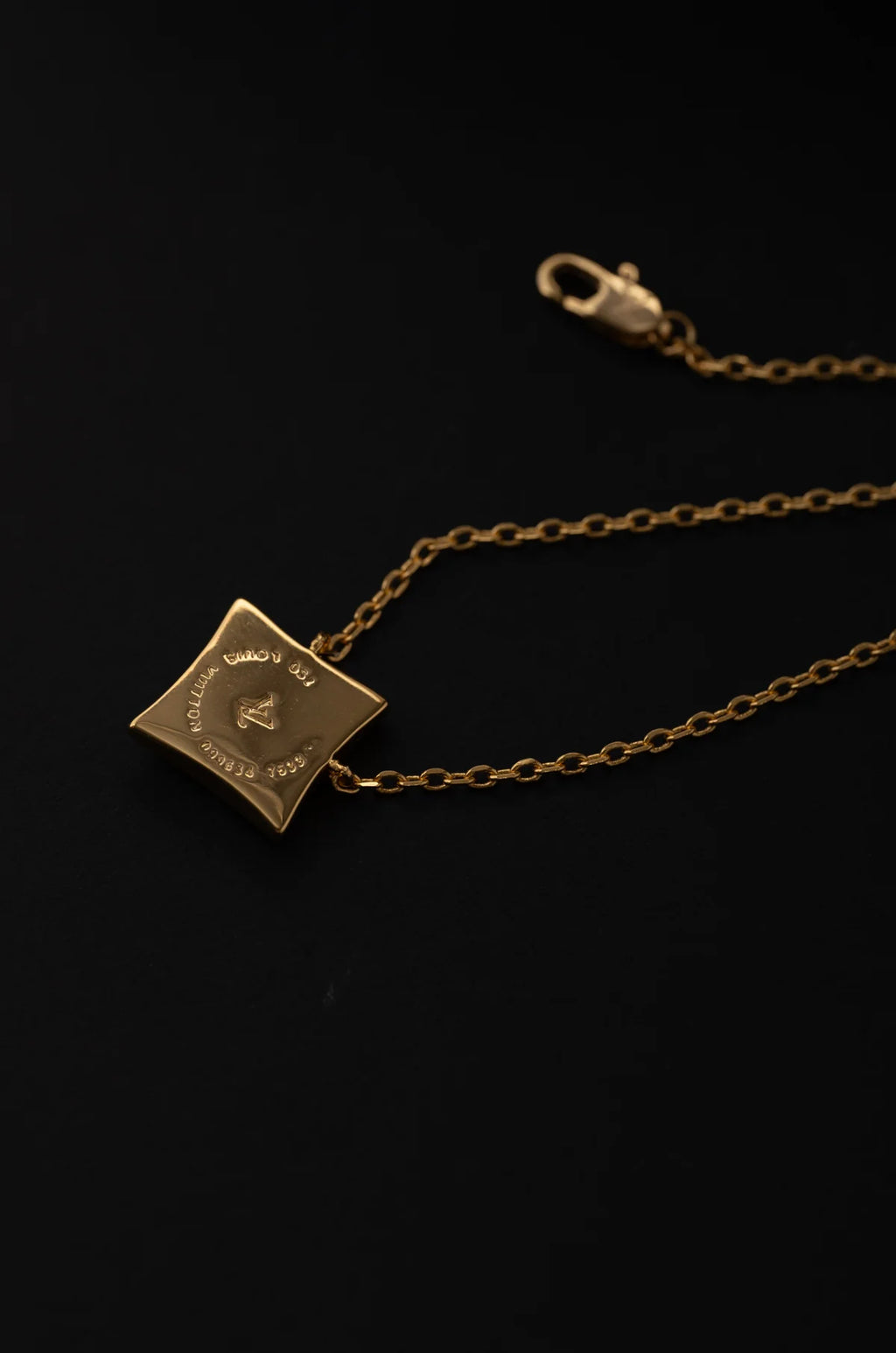 Lavish Elvy Neckchain