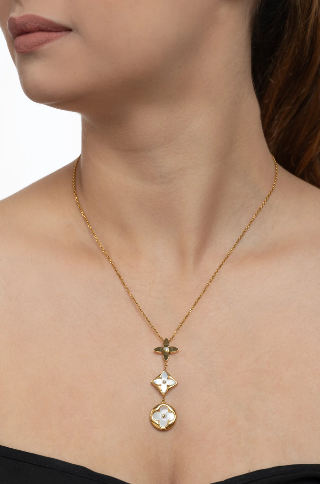 Chic Floral Elvy Neckchain